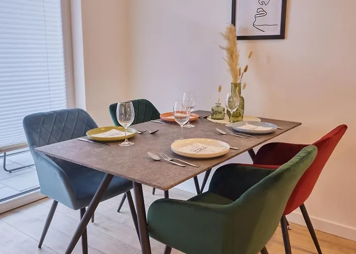 Homeme 1 I Zentral I Netflix I Küche I Parkplatz I Kliniknah Apartment *