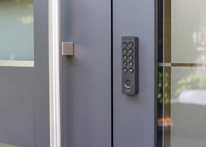 Homeme 1 I Zentral I Netflix I Kueche I Parkplatz I Kliniknah Apartment